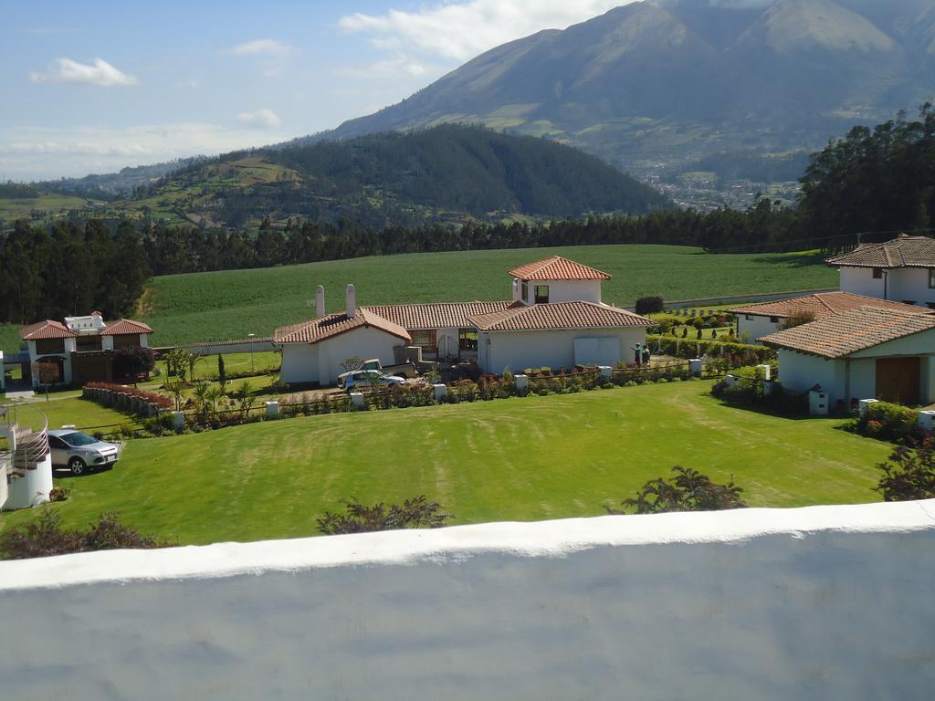 Sobre Piedras Lodge And Family Otavalo Room photo